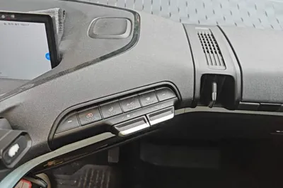 Baojun E300