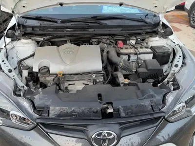 Toyota Yaris L