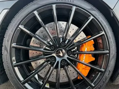 McLaren GT