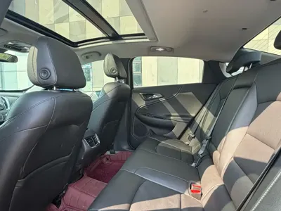 Chevrolet Malibu XL