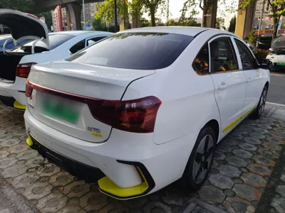 Dongfeng Aeolus E70
