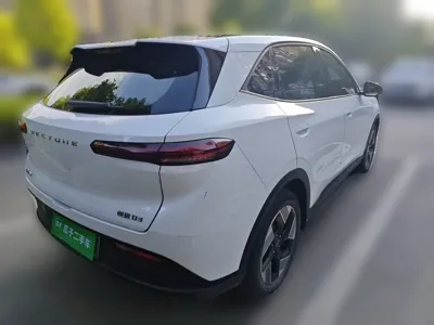 Bestune Yueyi 03