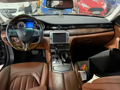 Maserati Quattroporte