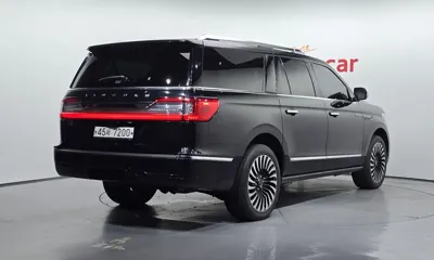 Lincoln Navigator