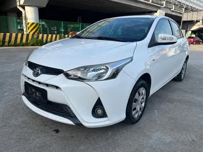 Toyota Yaris L