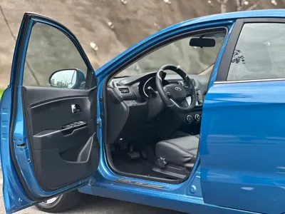 Kia K2