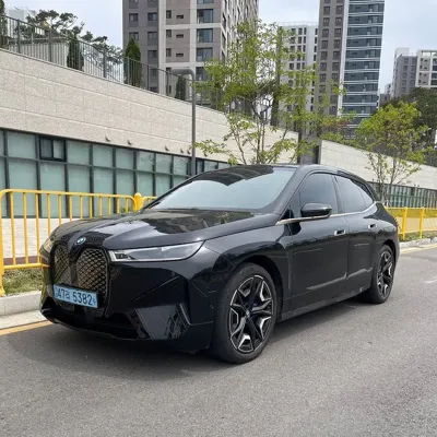 BMW iX