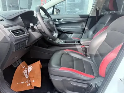 Geely Emgrand GS