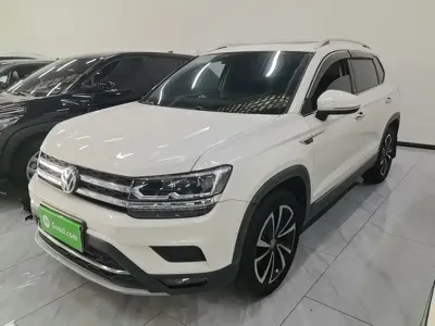 Volkswagen Tharu