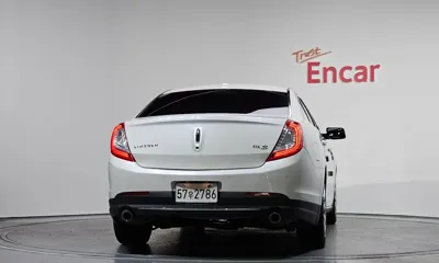 Lincoln MKS