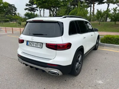 Mercedes-Benz GLB-Class