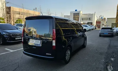 Hyundai Staria