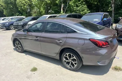 MG 5