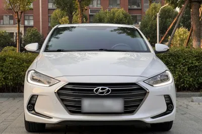 Hyundai Elantra (6th Generation