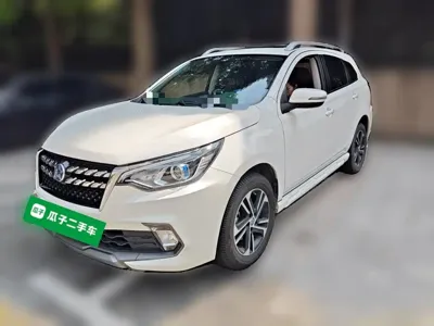 Venucia T70