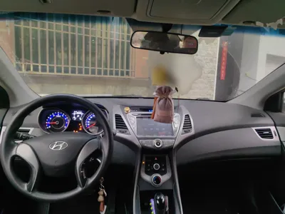 Hyundai Elantra (5th Generation