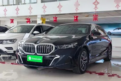 BMW i5