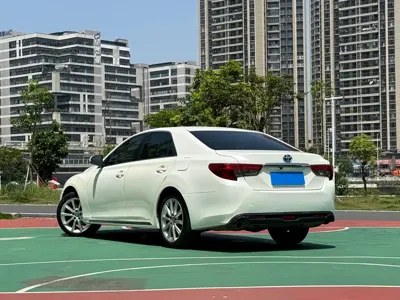 Toyota Reiz