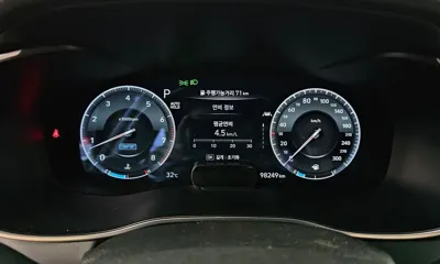 Genesis G70