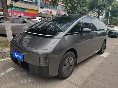 Li Auto Li MEGA
