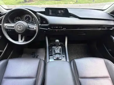 Mazda 3 Axela