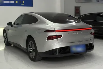 Xpeng P7