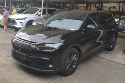 Leapmotor C11