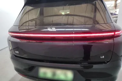 Li Auto L8