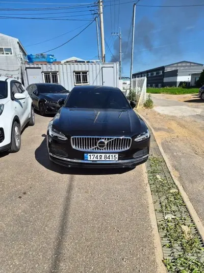Volvo S90