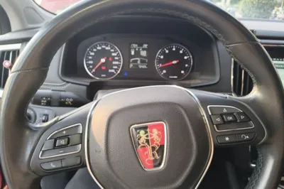 Roewe i6