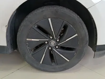 Buick Velite 6