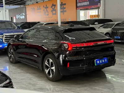 Zeekr 001