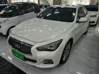 Infiniti Q50L