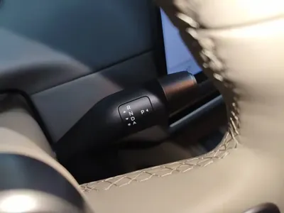 Li Auto 理想i8