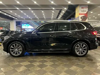 BMW X5 (Import)