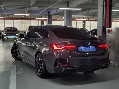 BMW i4