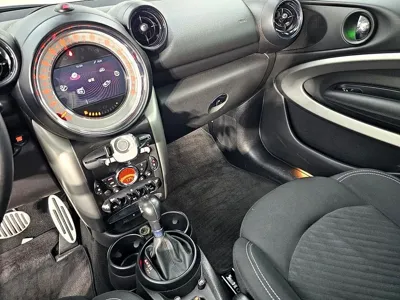 MINI Paceman
