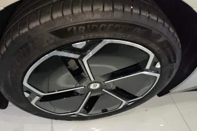 Xiaomi Auto SU7