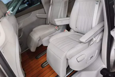 Roewe iMAX8