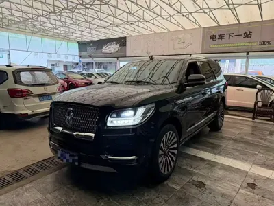 Lincoln Navigator
