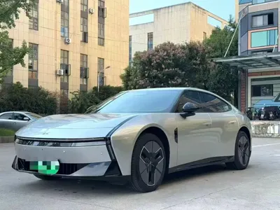 Xpeng P7