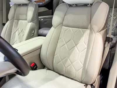 Volvo EM90