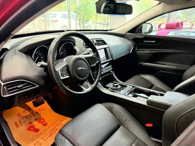 Jaguar XE