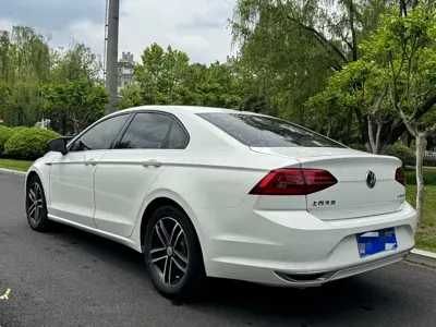 Volkswagen Lamando