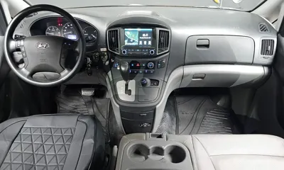 Hyundai Starex