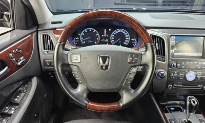 Hyundai Equus