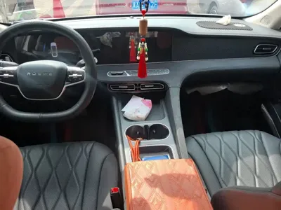 Roewe D7