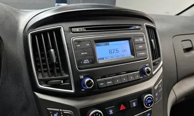 Hyundai Starex