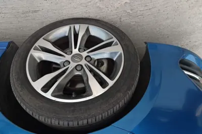 Geely Auto Binray