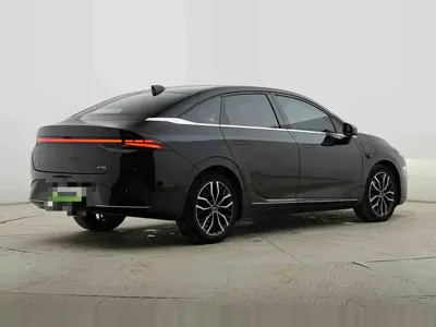 Xpeng P5